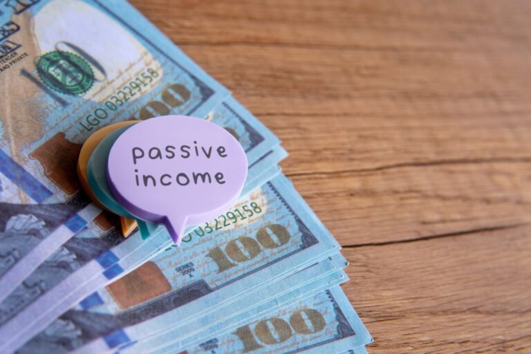 passive vs active income for bloggers